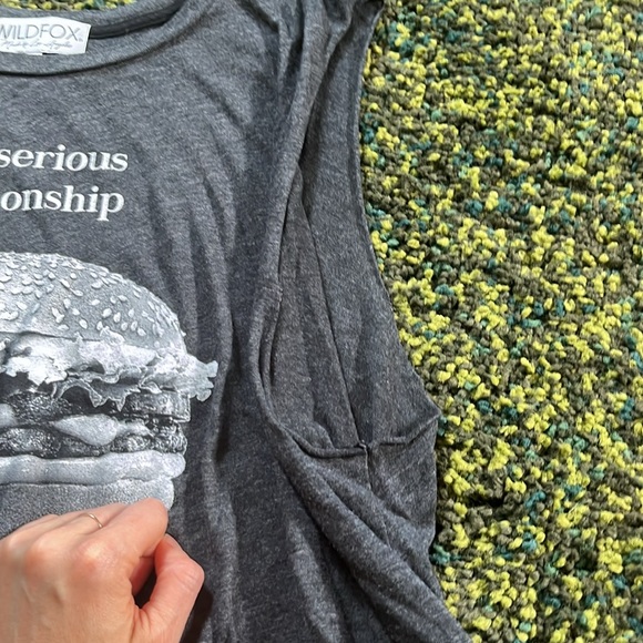 Wild Fox “in a serious relationship” shirt - Picture 3 of 4